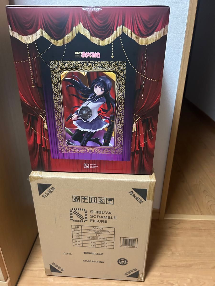 涩谷十字路口手办 剧场版 魔法少女小圆 晓美焰 手办