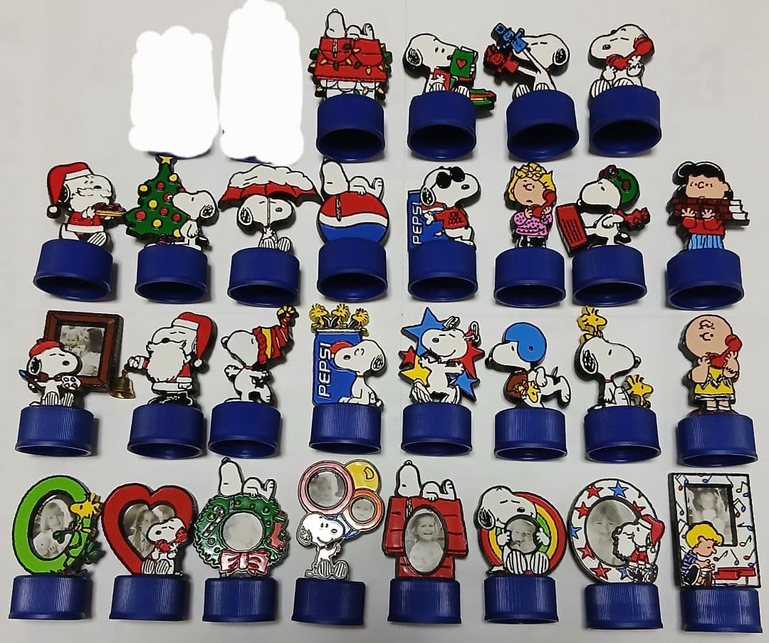 Snoopy Bottle Cap 28 Figure Set