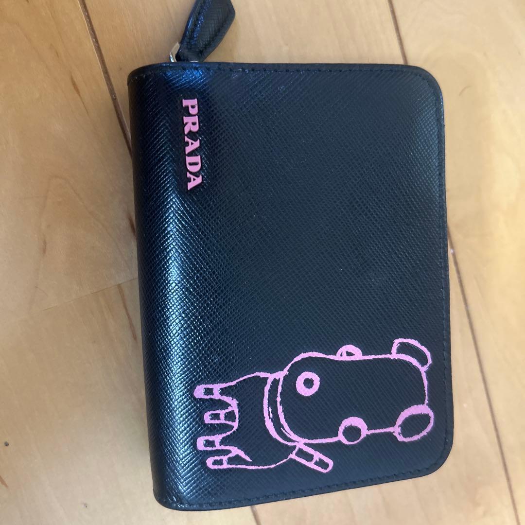 PRADA 黑色粉色折叠钱包