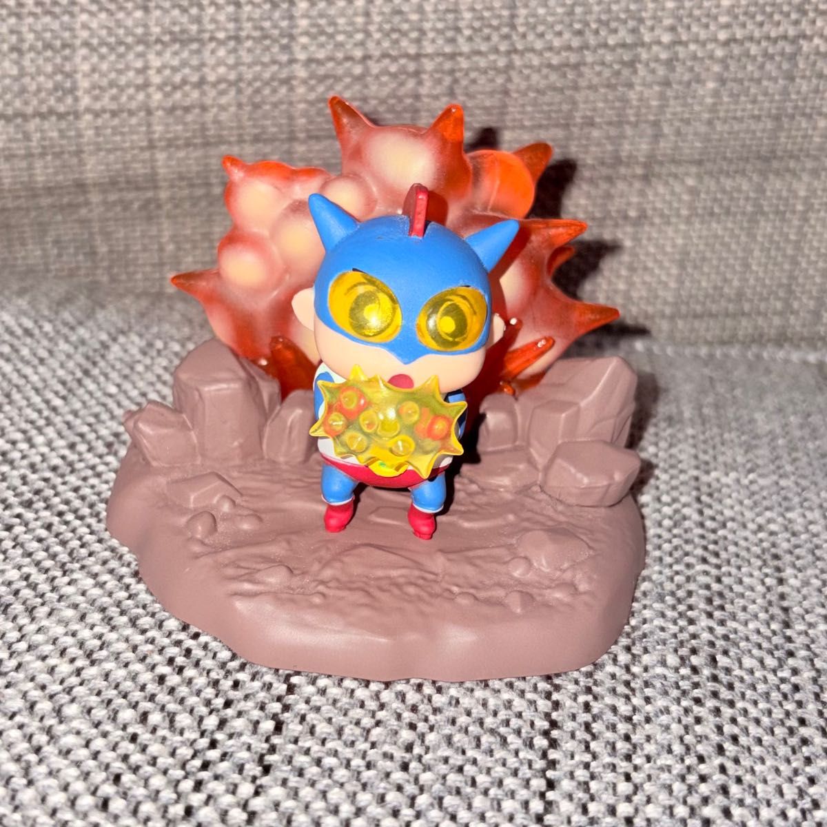 Reiment Crayon Shin-chan Action Kamen Figure Scurun! Crayon Shin-chan Wobble! My Wild Action Theater