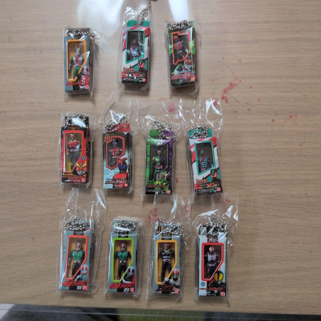 Kamen Rider Keychain 11-Piece Set