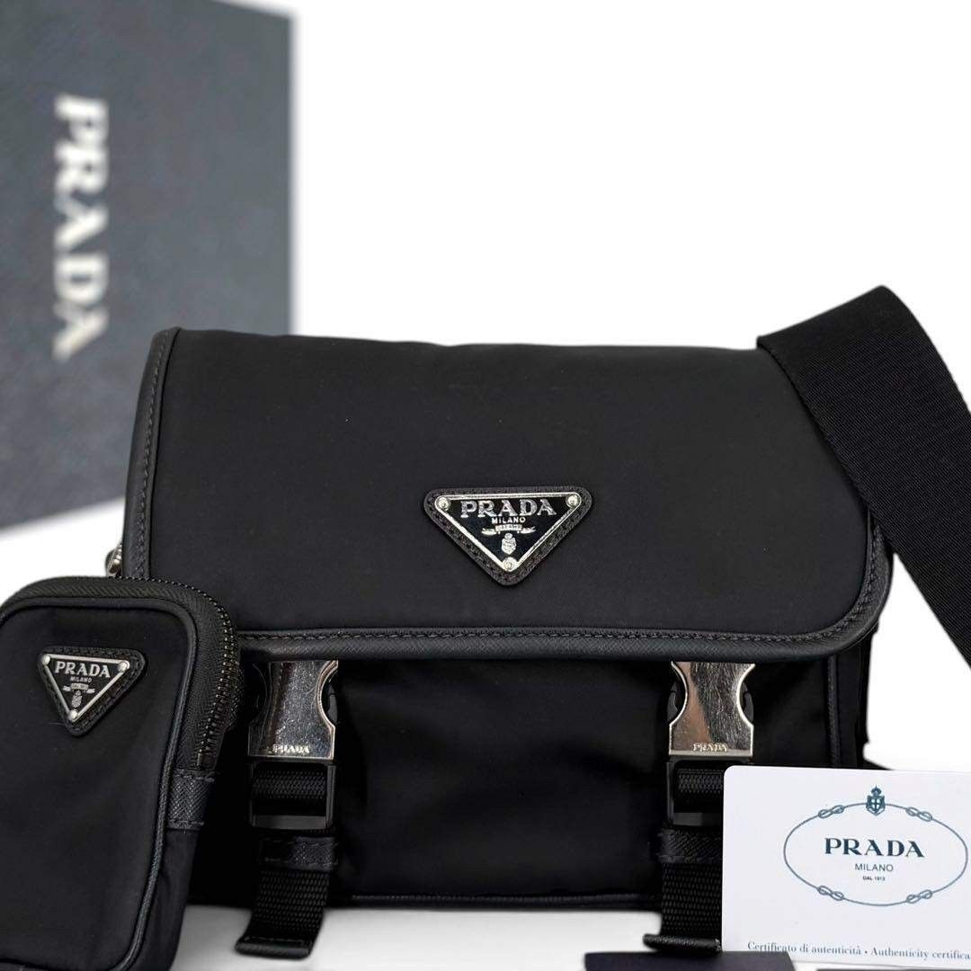 Like new PRADA 2VD034 camera bag triangular logo sakoche black Re-Nylon logo