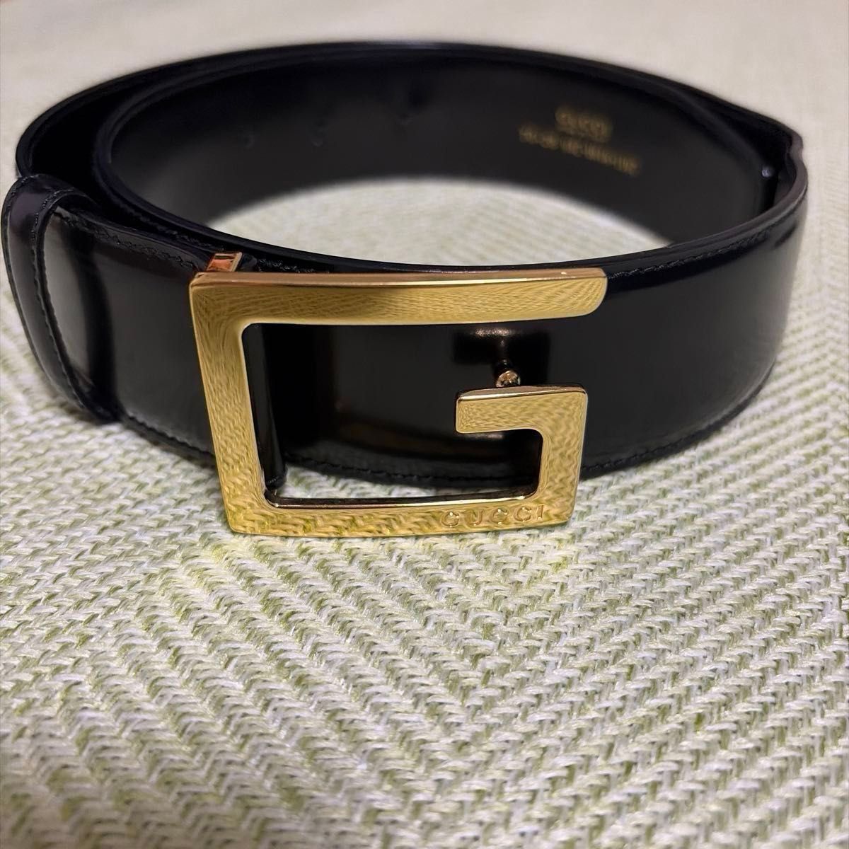 GUCCI 古驰 G扣皮革腰带 黑色 金色五金 70-28