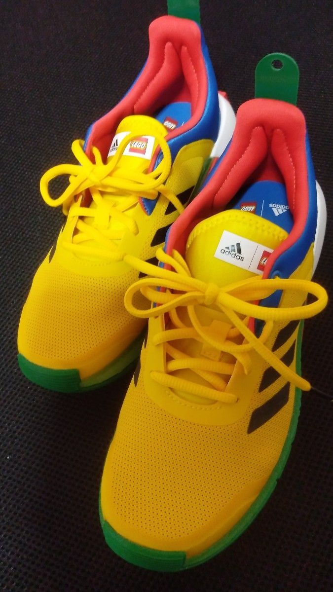 Adidas LEGO合作运动鞋黄色小配件未使用品