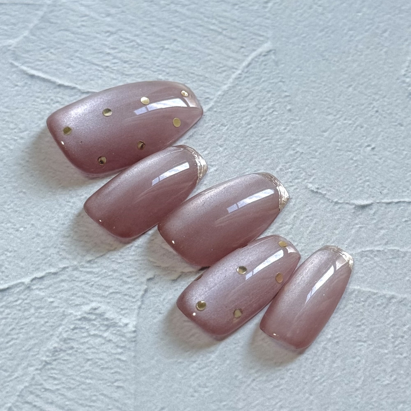 Stain Pink♡ Dots × Magnet | French Nail Tips