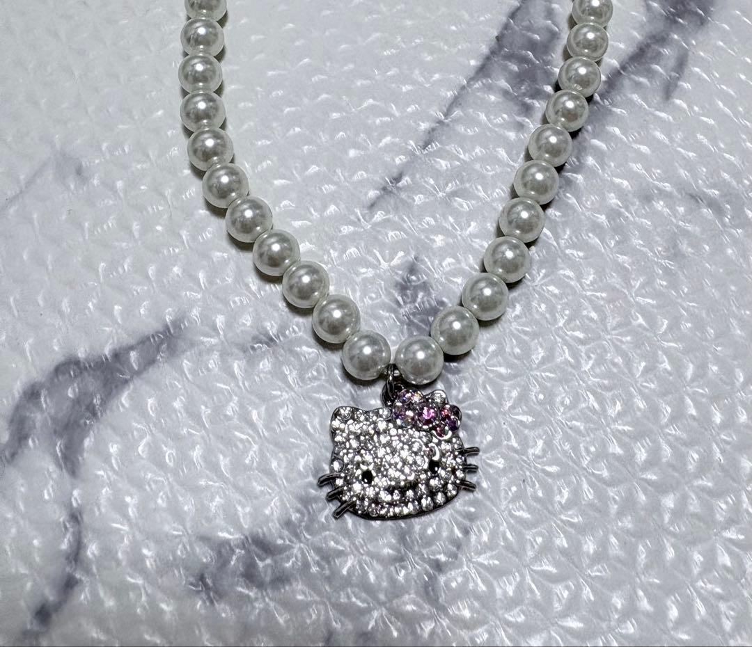 Hello Kitty Pearl-Effect Necklace