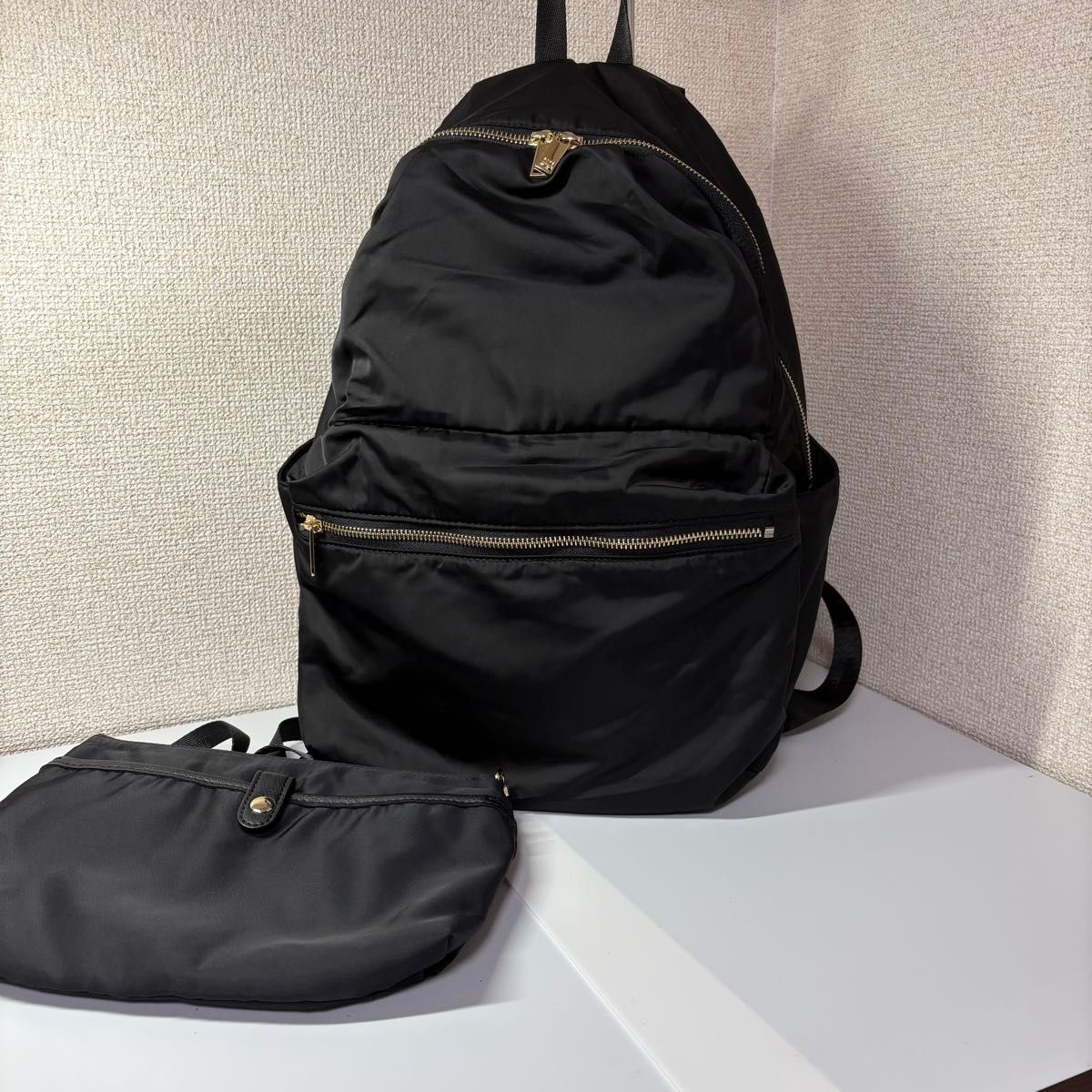 ☆品相极佳☆ROP 尼龙双肩包,附迷你包,黑色,金色五金件