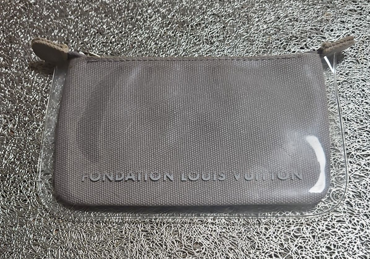FONDATION LOUIS VUITTON Foundation Louis Vuitton Pouch Gray