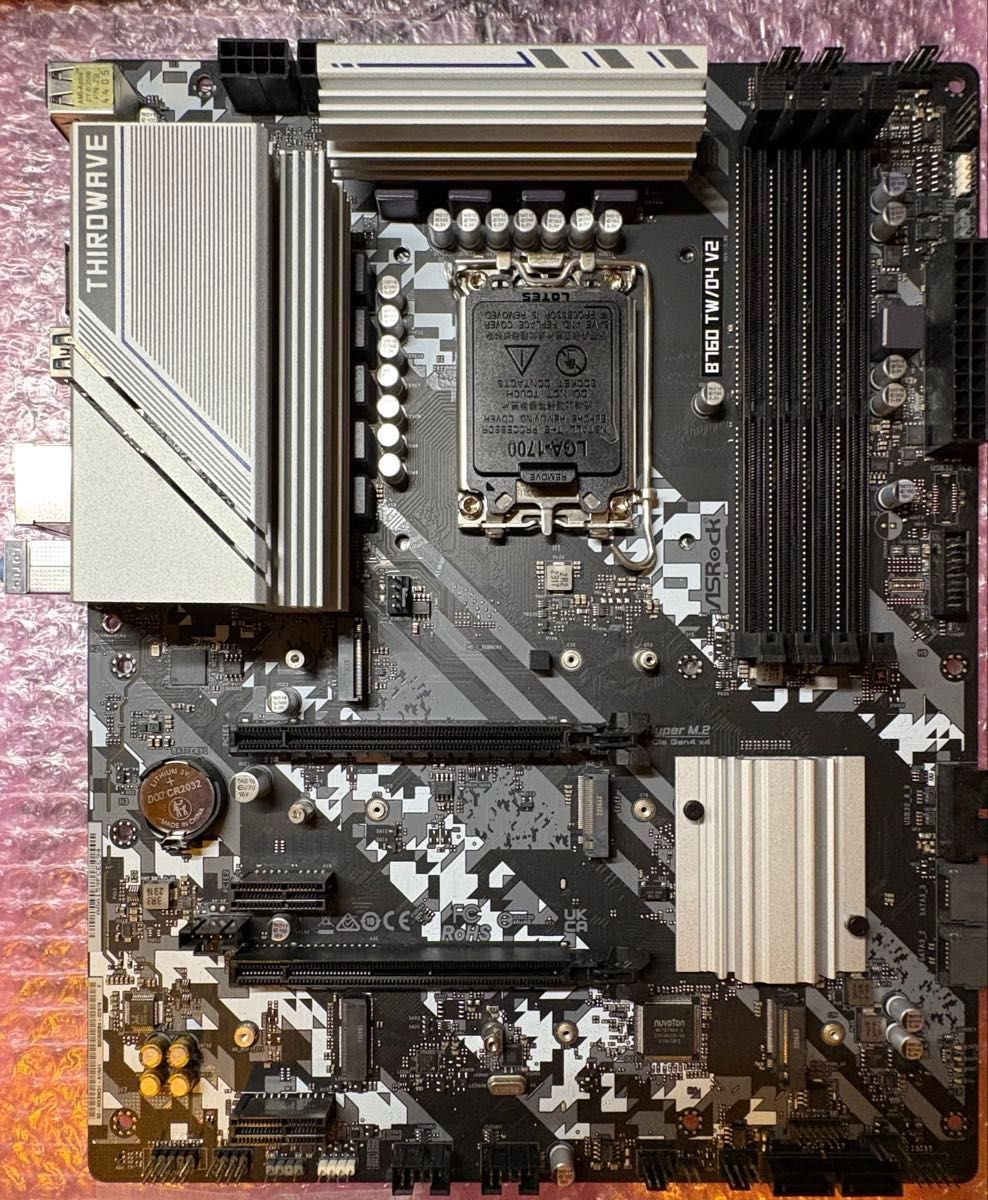 华擎 B760 TW/D4 V2 LGA1700 DDR4 已通过运行测试,附带I/O面板,支持BIOS更新