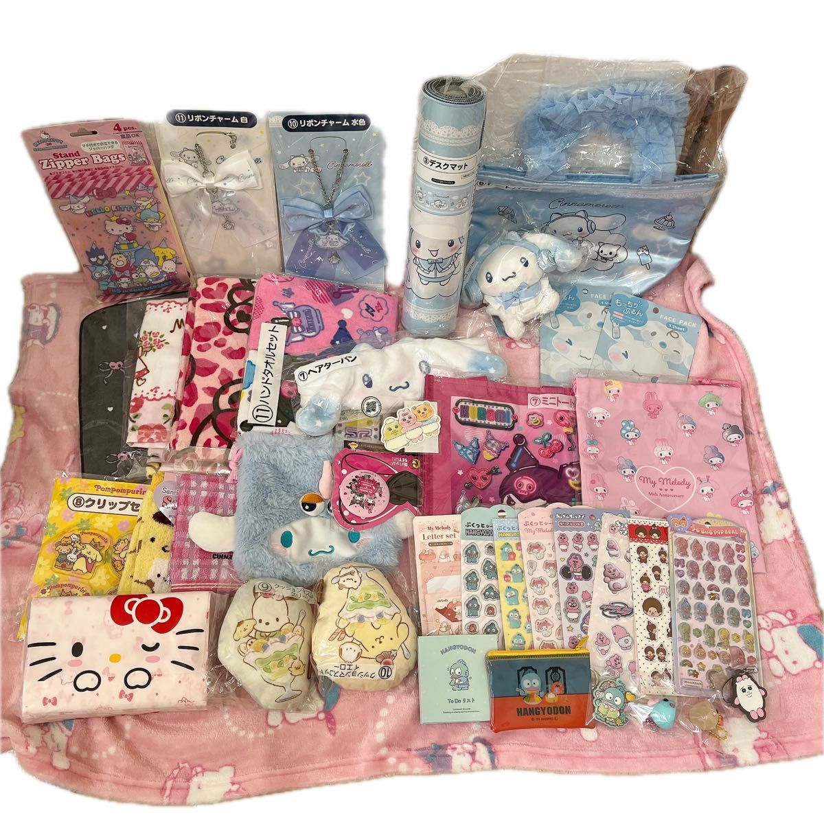 Sanrio character goods mass bulk sale Hello Kitty Cinnamolol etc.