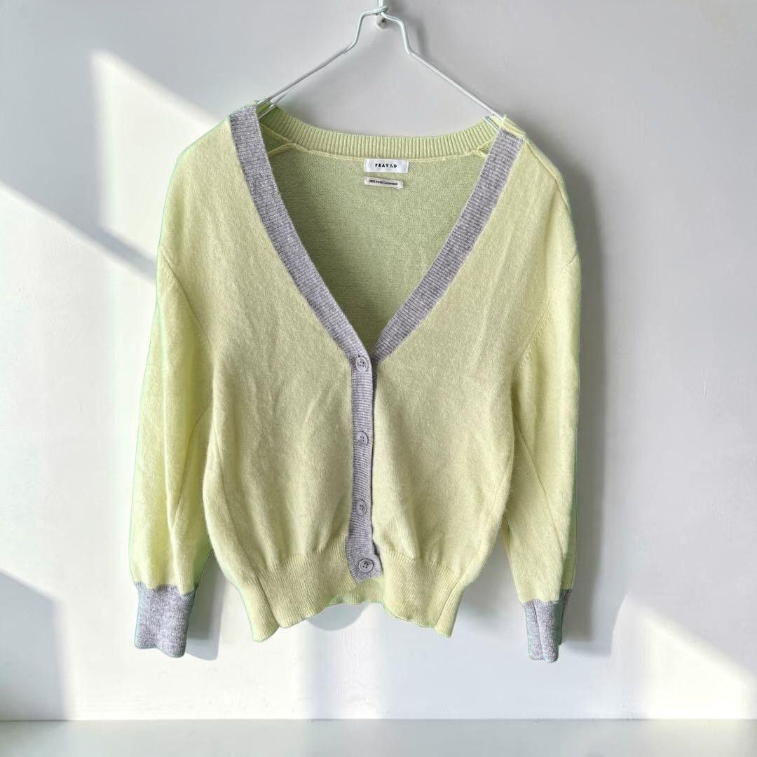 フレイアイディー カシミヤ100% バイカラーVネックカーディガン F ニット 薄手 イエロー グリーン 長袖 Cardigan