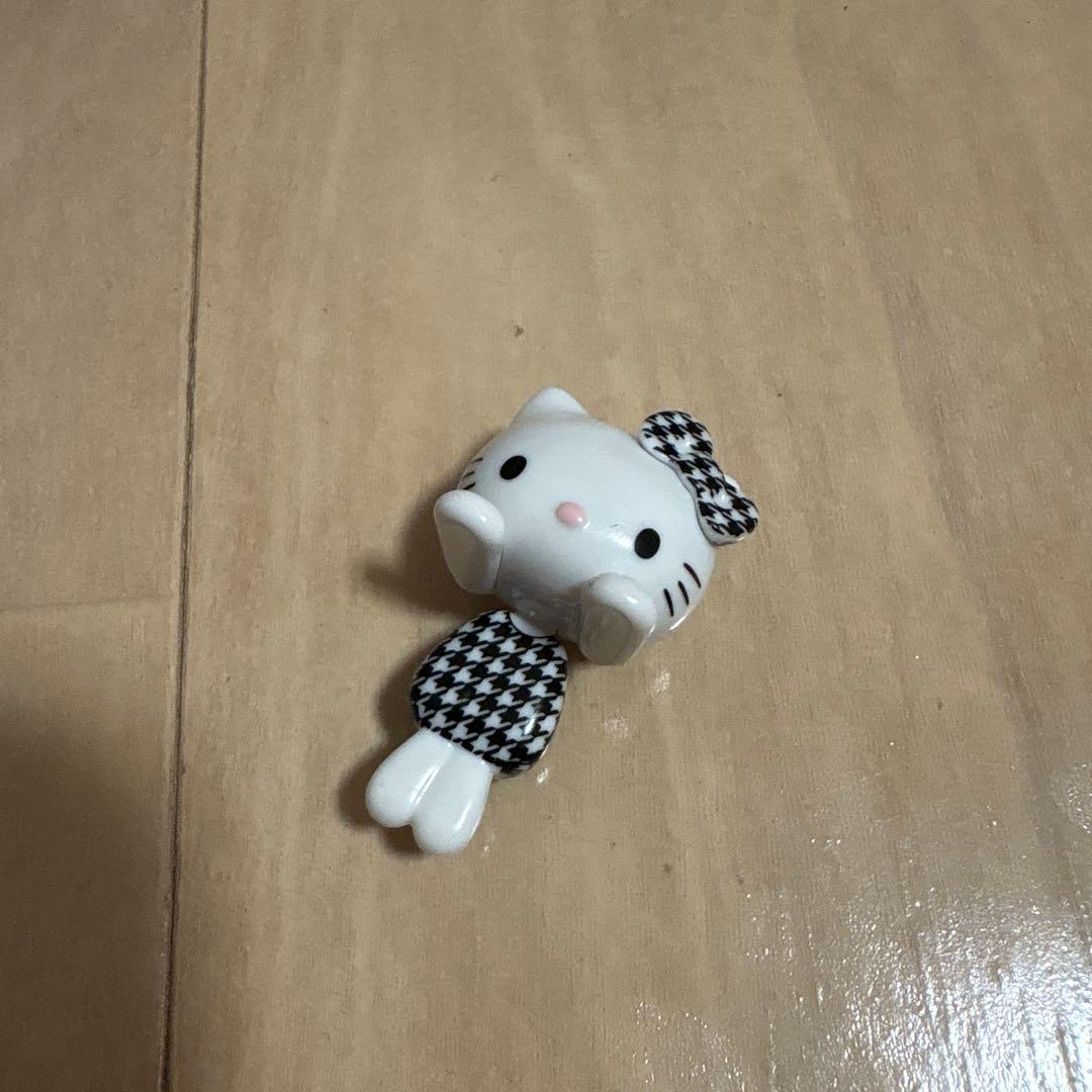 Hello Kitty Pyokonoru Houndstooth Pattern