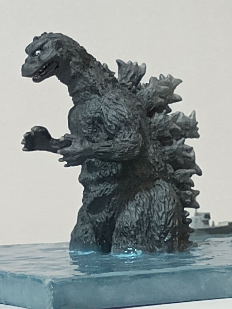 First Goji 'Godzilla 1954 Ocean' Mini Diorama HG Series Repainted Item Used
