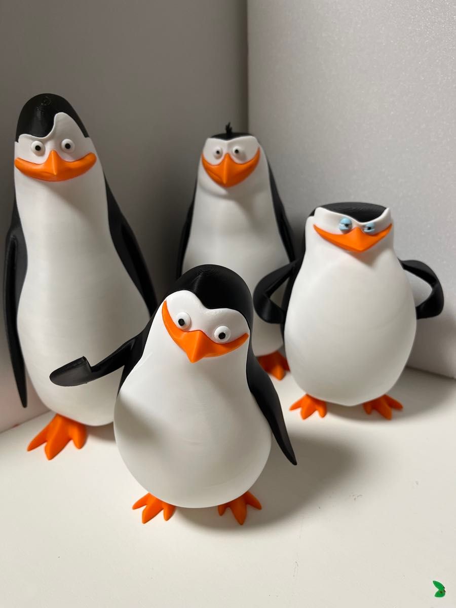 Penguin Figure Set of 4, Approx. Sizes 15 x 15 x 22 x 20 cm