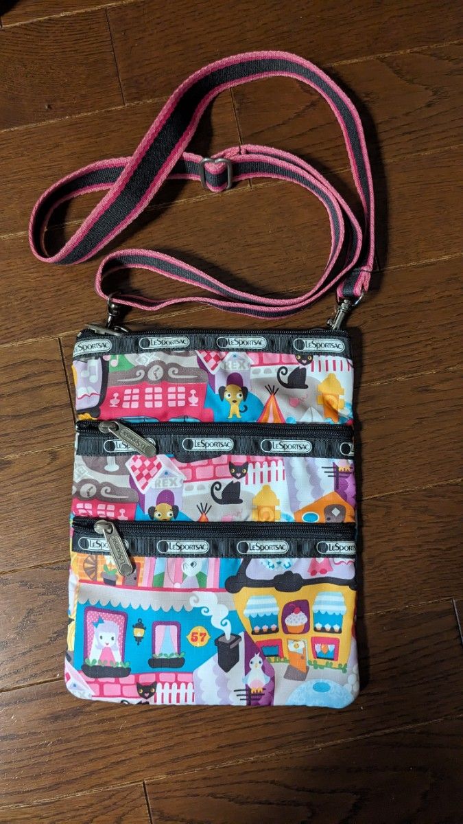 乐丝波特萨克斜挎包 LESPORTSAC