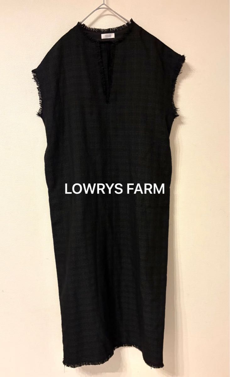 LOWRYS FARM ノースリーブワンピース ブラック キーネック フリンジデザイン