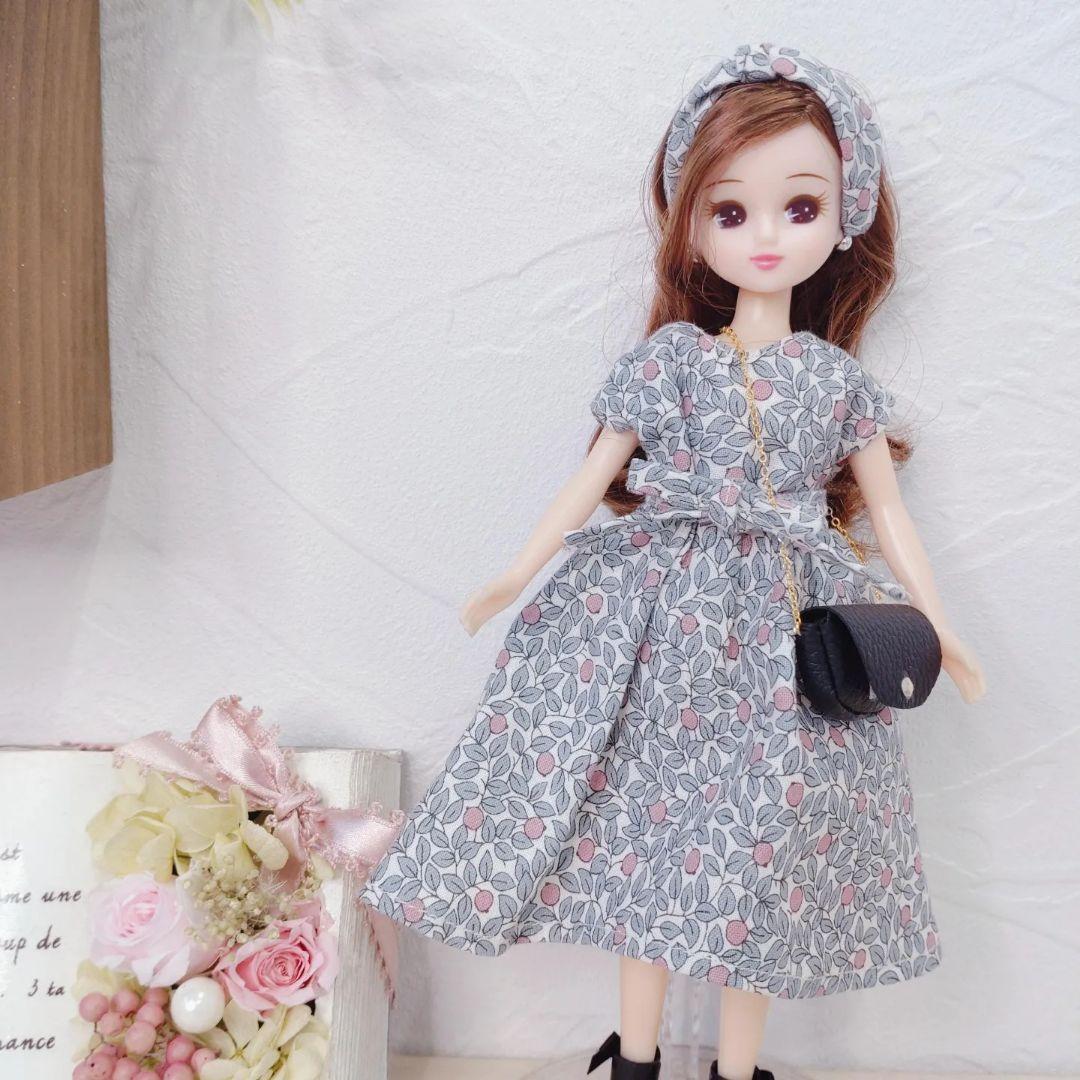 手工娃娃服装套装⑤ 碎花连衣裙 莉卡