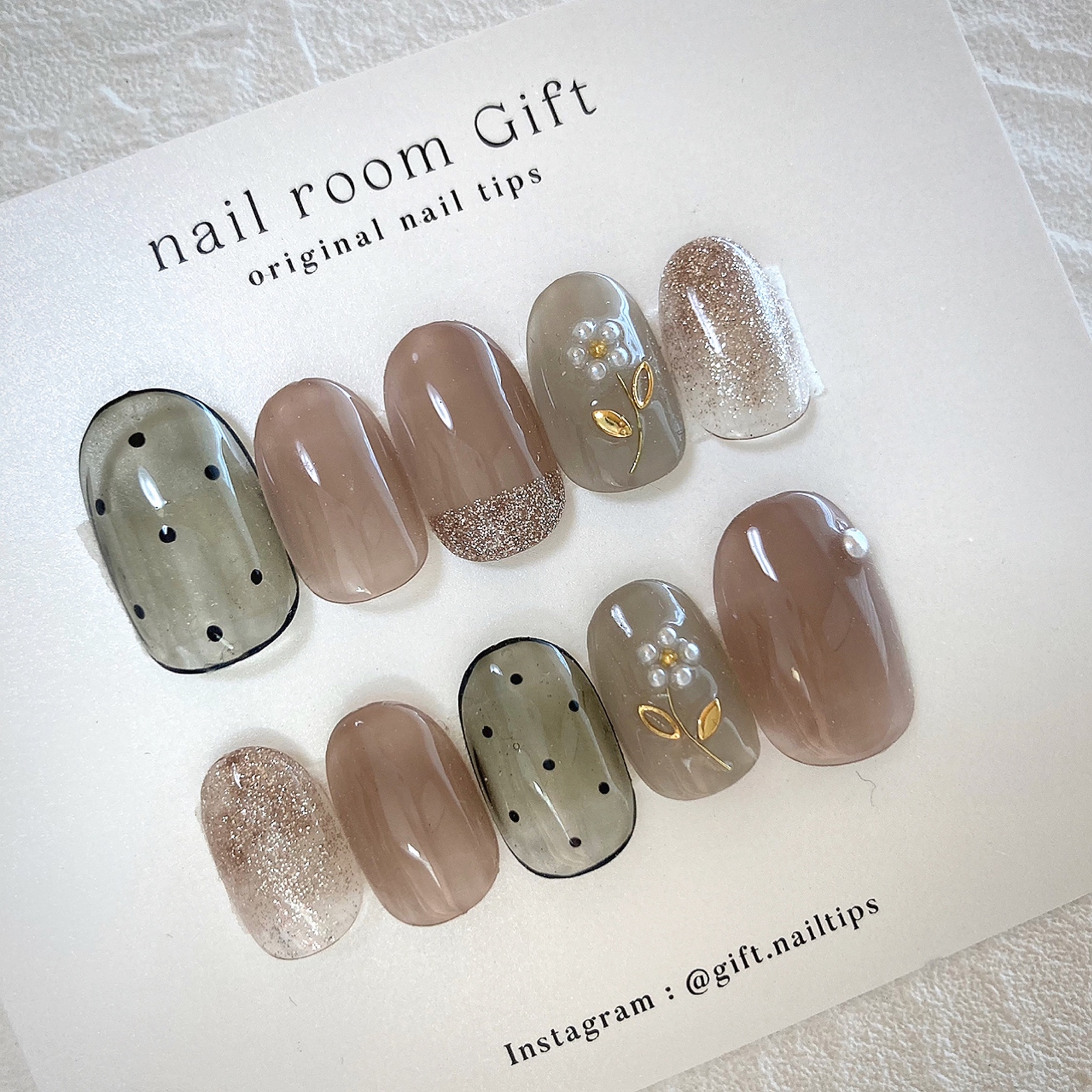 ❁¨̮Sheer Dot and Flower Nail♡ Pearl Flower Part Flower Sheer Dot Nail Dot Nail Nuance Nail Tip Flower Nail Nail Tip Nail Autumn Nail