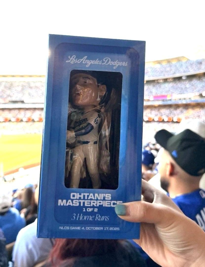 (Inspected) 4/10 [Stadium Exclusive] Shohei Ohtano Bobblehead Part 1 Batter