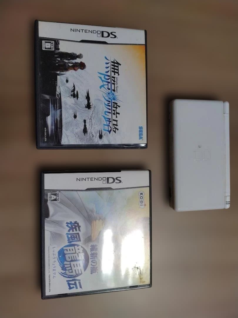 Nintendo DS Lite主机 白色疾风龙马传、无限航路软件套装