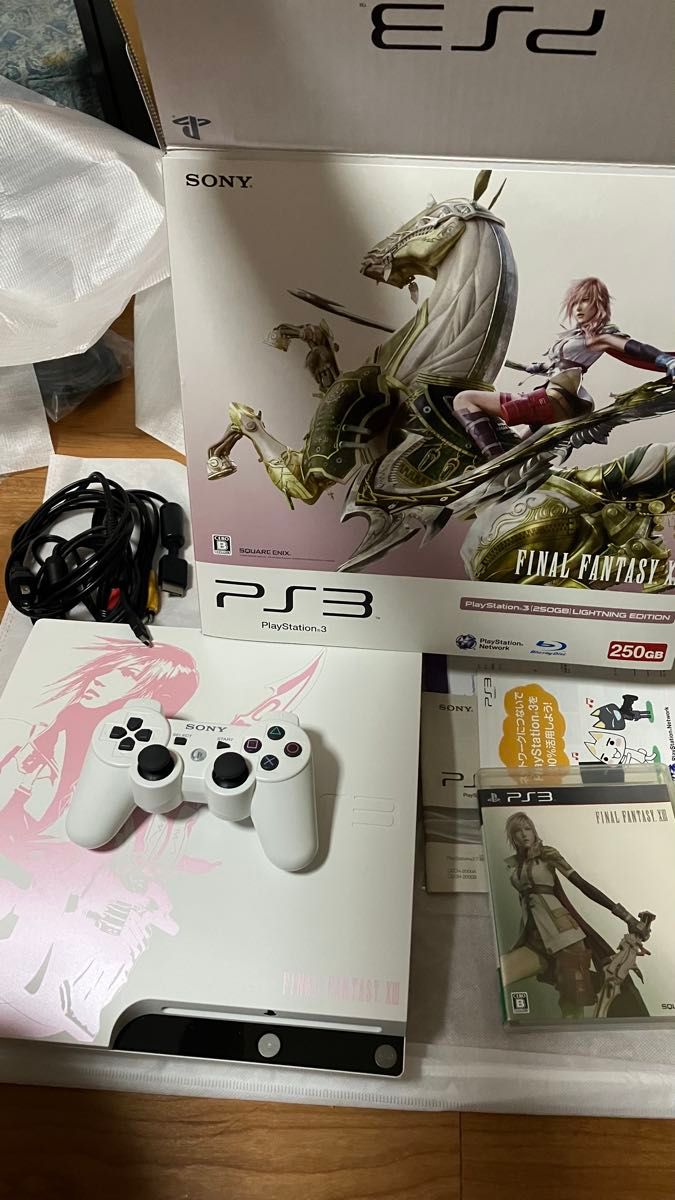 完好无损，极佳成色 PS3主机 FINAL FANTASY XIII LIGHTNING EDITION 250GB