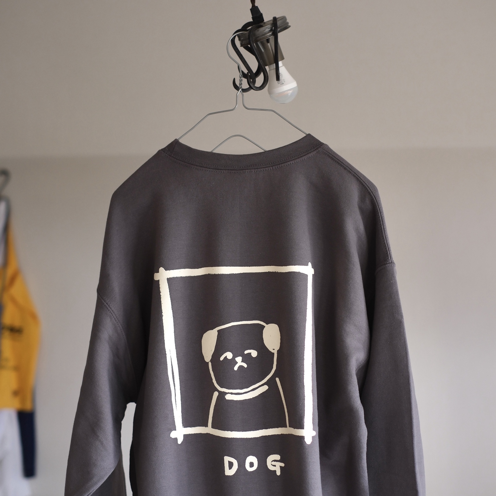【新品】连帽卫衣 / 狗图案 / 中性款 / 灰炭色