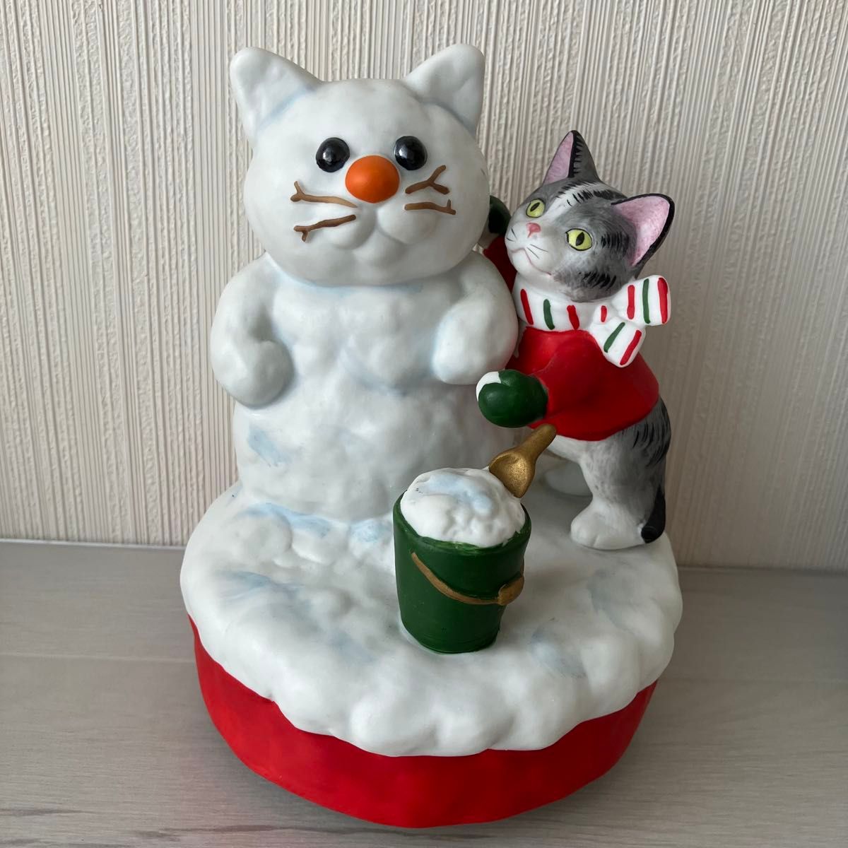 雪だるまと猫のオルゴール クリスマス猫 猫置物 猫インテリア