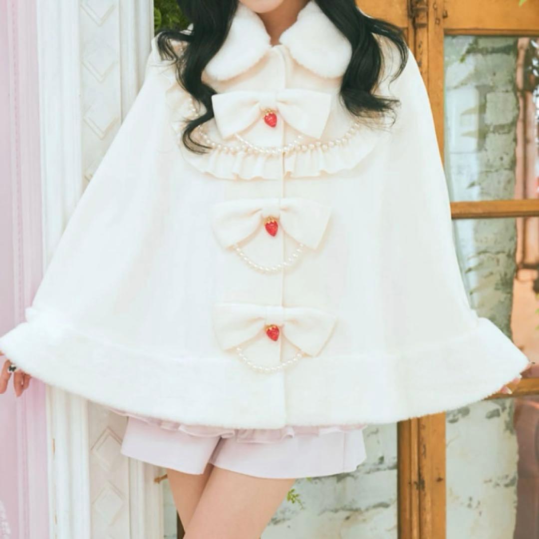 Ank Rouge 草莓丝带斗篷外套 白色