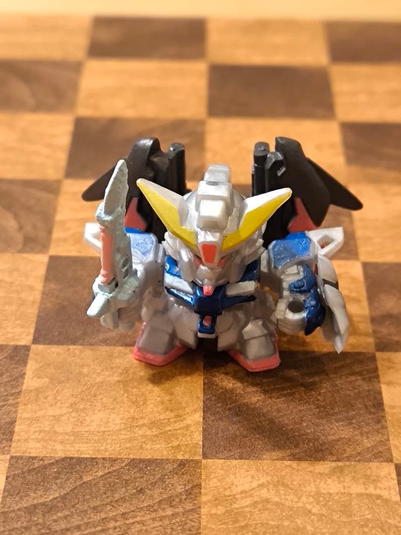 【複数購入で500円】SDガンダムフルカラーカスタム デスティニーガンダム