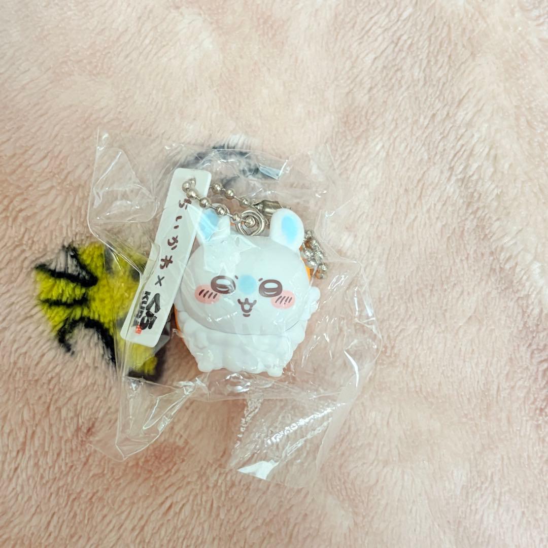 Chiikawa x Kura Sushi Bikkurapon! Momonga Figure Keychain