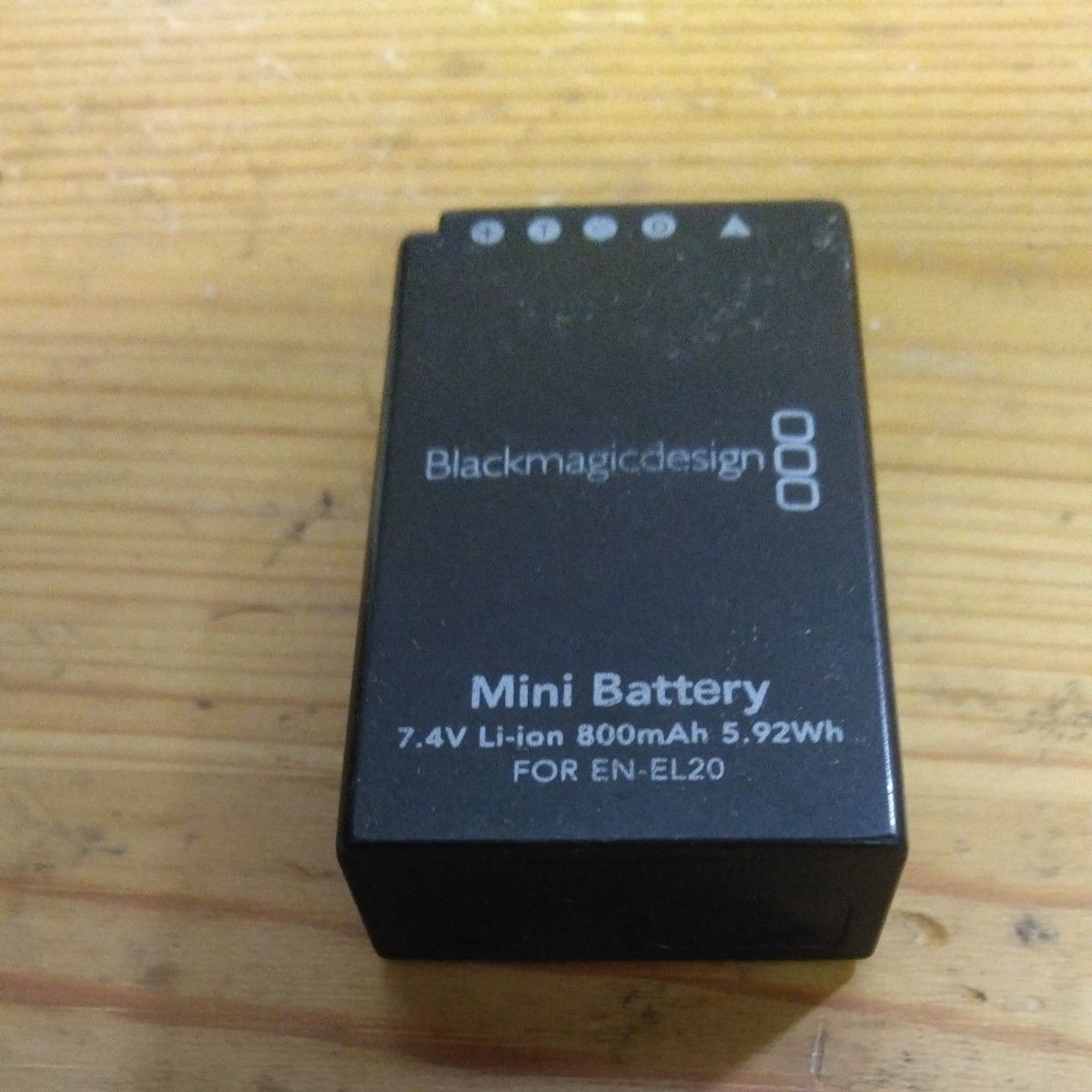 Blackmagic Pocket Cinema Camera 电池