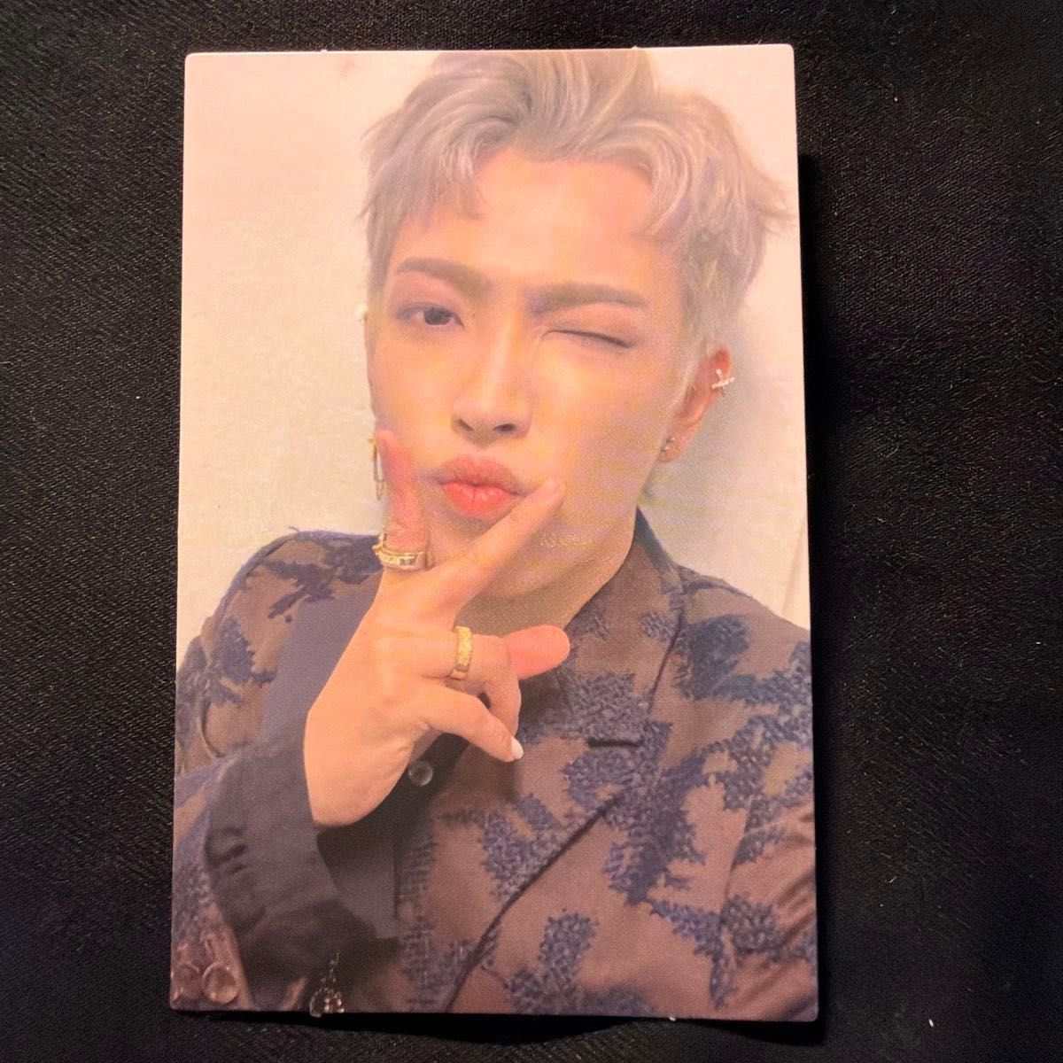ATEEZ ホンジュン HONGJOONG 金弘中  Action To Answer RED A Ver トレカ