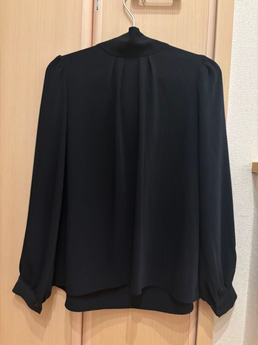 ANCHOR WOMAN西服的青山音量丝带衬衫S
