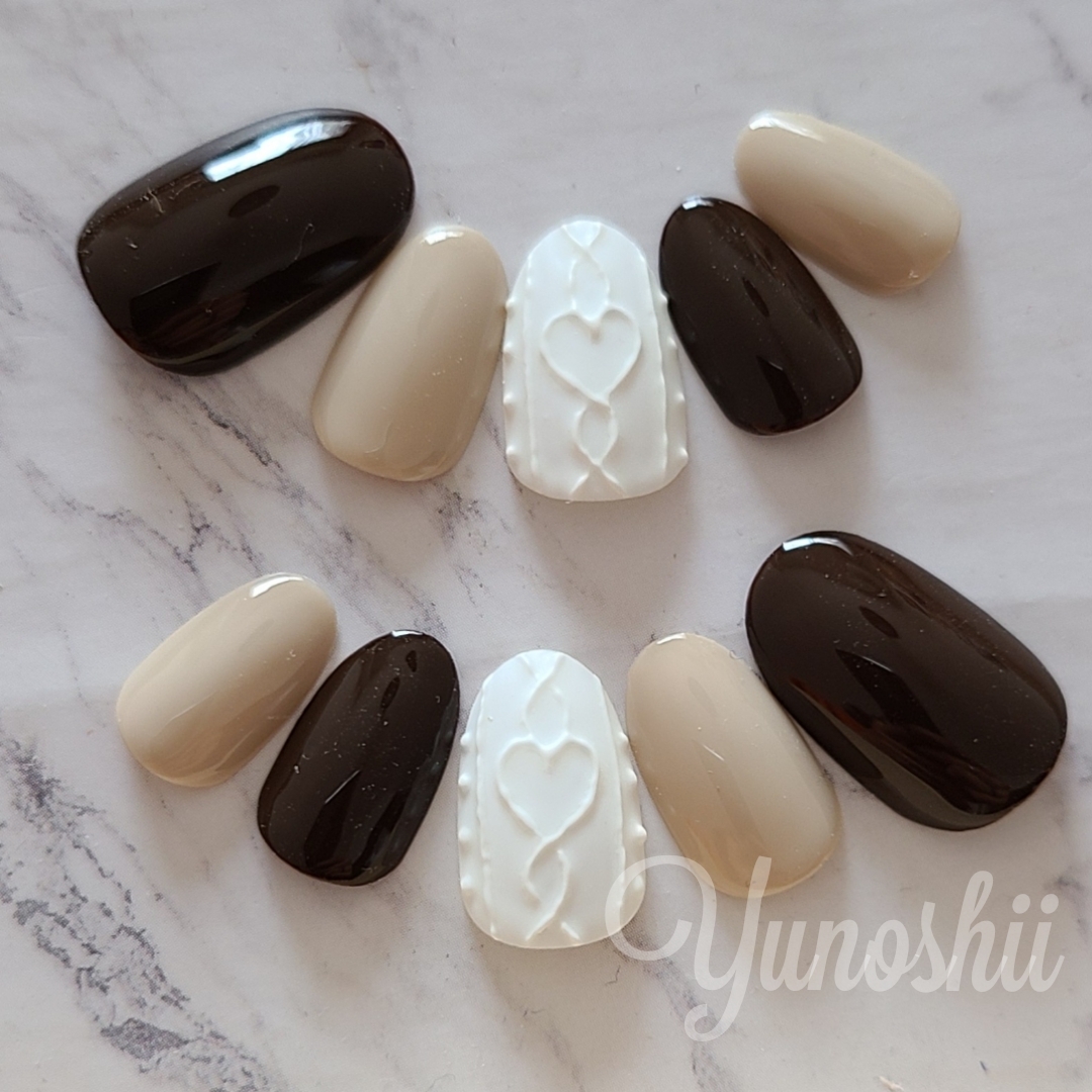 ♥ Knit Nail White × Brown