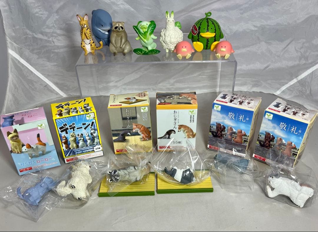 Set of 14 Animal Figures: Saluting Cat, Bowing Cat, Gassho, Tripicalz, Dedeen