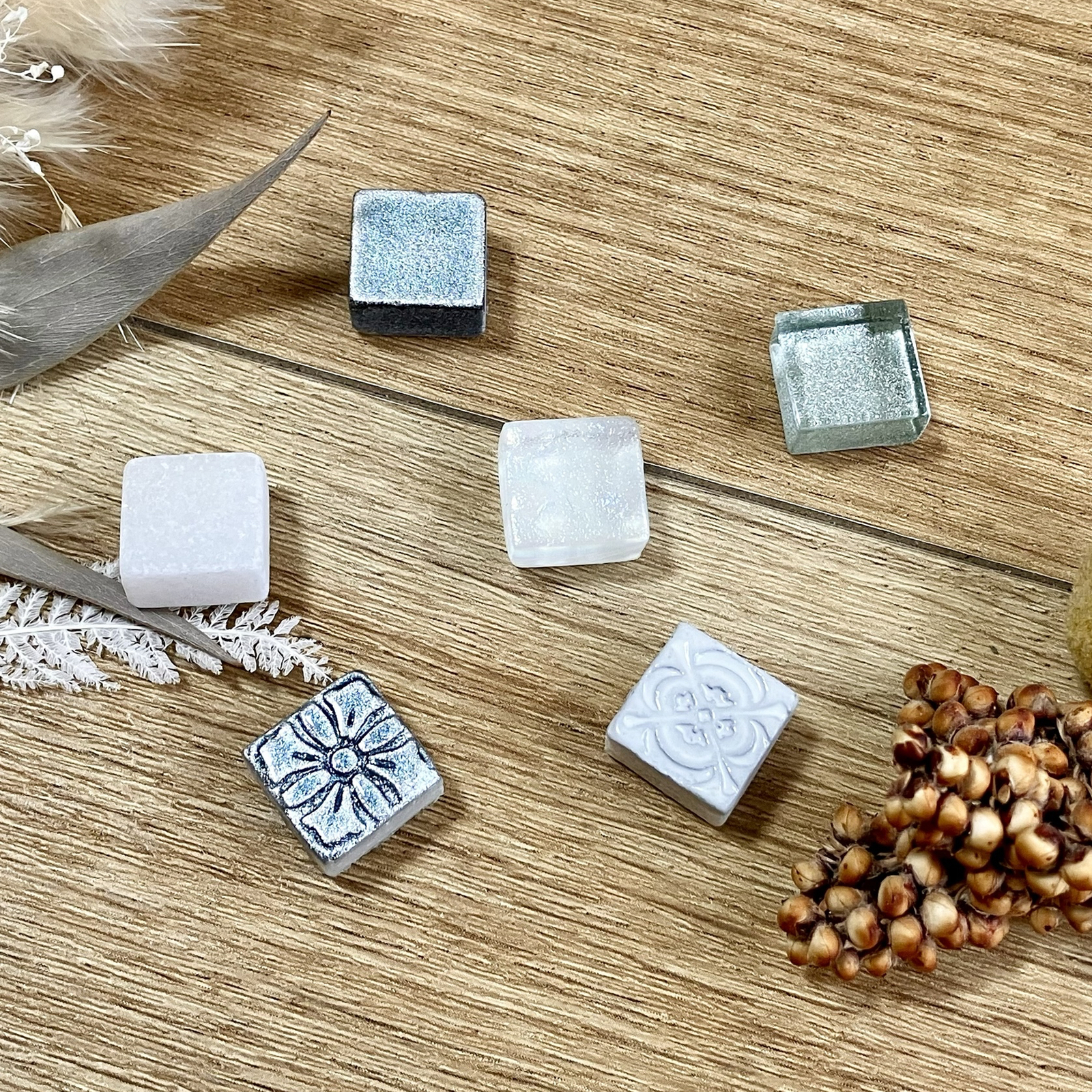 像宝石一样的推针冰蓝✖白色宝石马赛克瓷砖图钉推针
