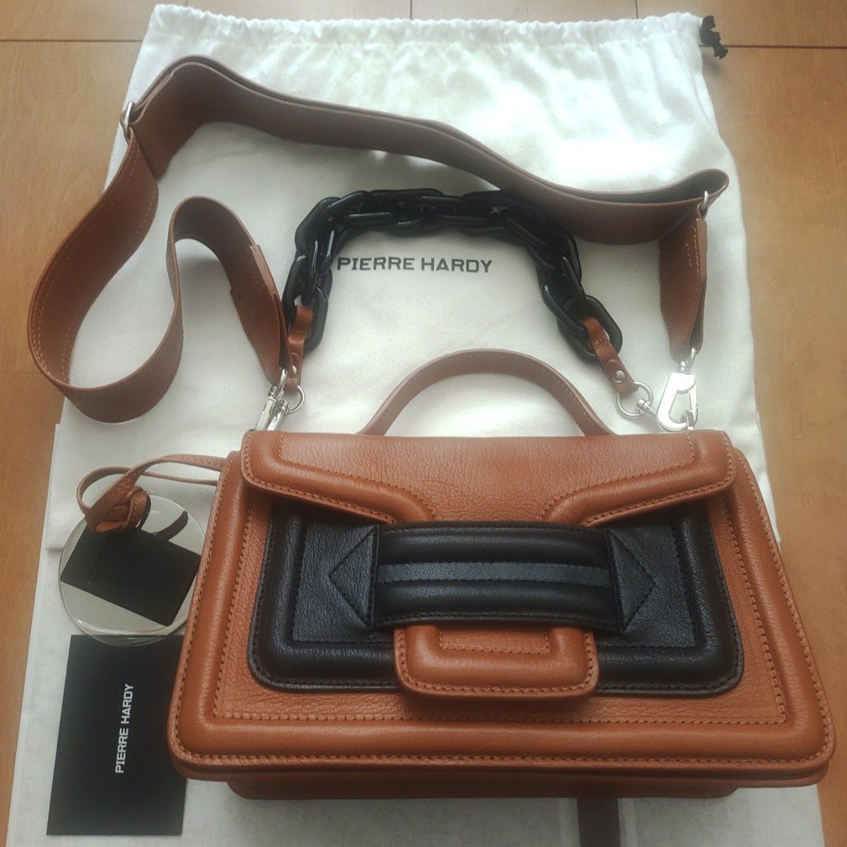 ◇Excellent condition◇PIERRE HARDY Pierre Hardy 2-way shoulder bag, brown and black