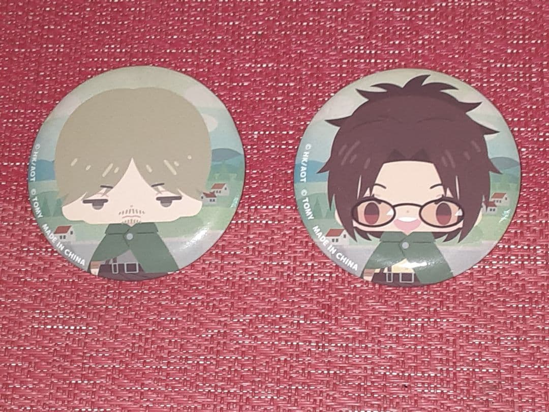 Attack on Titan Koeda Raisu Can Badges 2-Pack