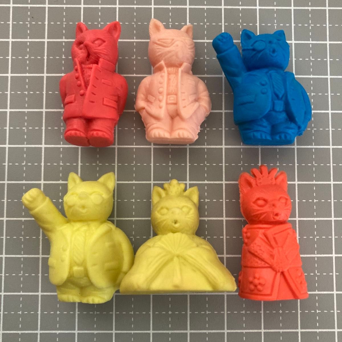 Nameneko Character Eraser Set - Retro Showa Era Cat Figurine Collection