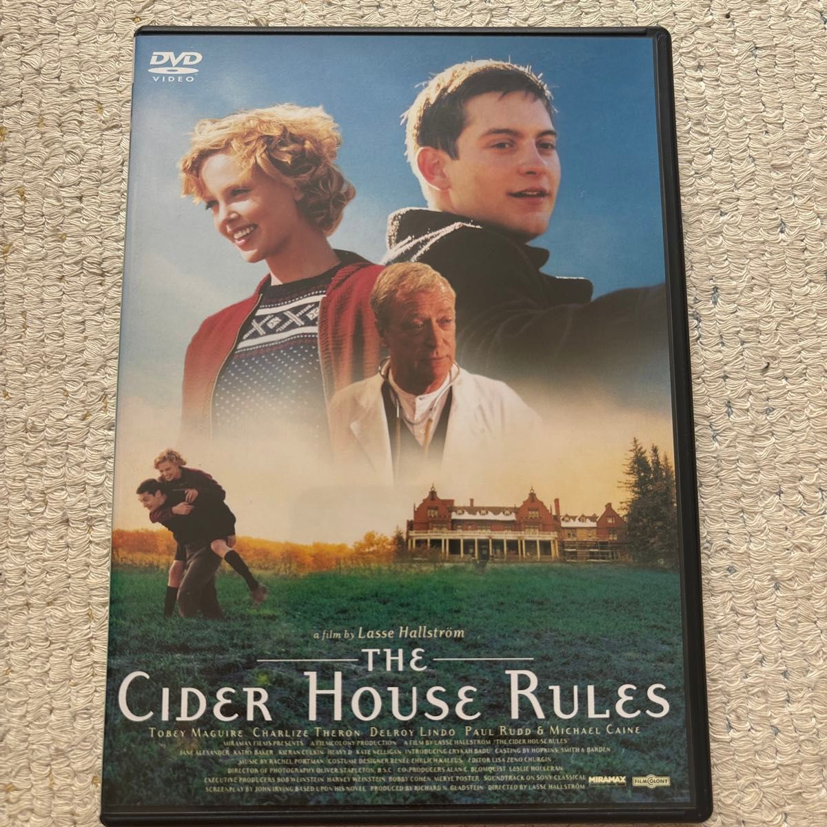 DVD 《苹果酒屋法则》 DTS特别版 托比·马奎尔 查理兹·塞隆