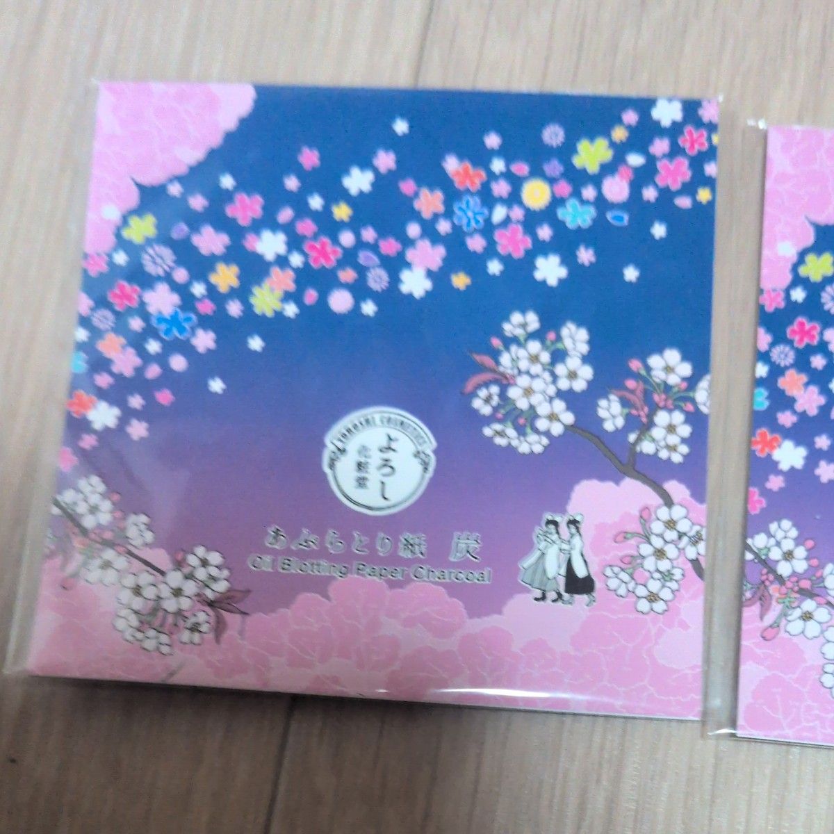 Oil-absorbing paper, cherry blossom pattern, packaging – Yoroshi Cosmetics Store