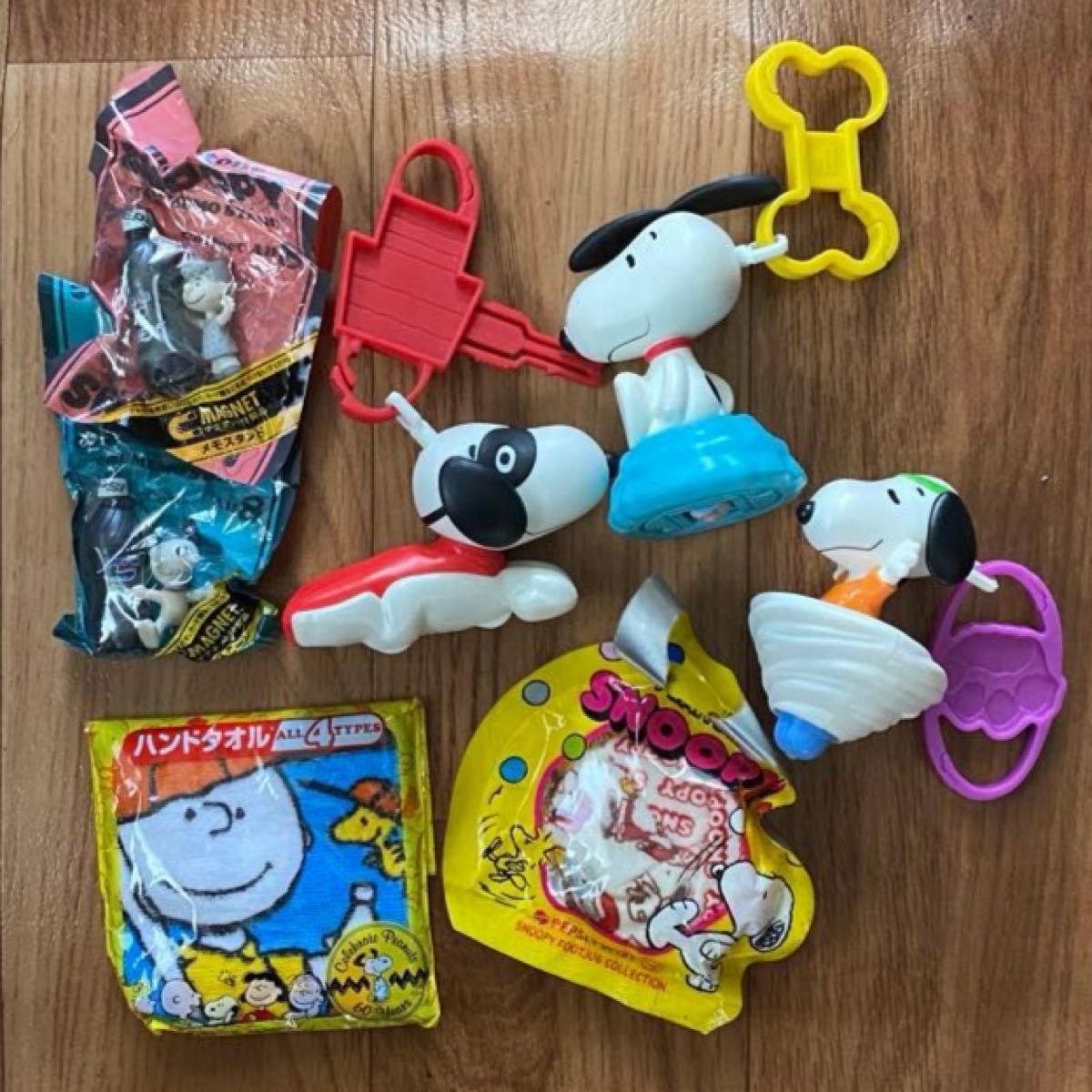 史努比 麦当劳快乐儿童餐 非卖品 赠品 打包出售 笔筒 手帕 足部按摩器 pepsi