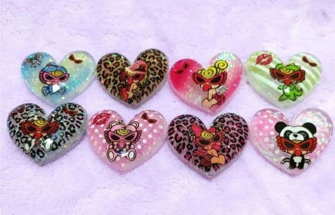 Hiss Mini Beaded Sparkling Heart Deco