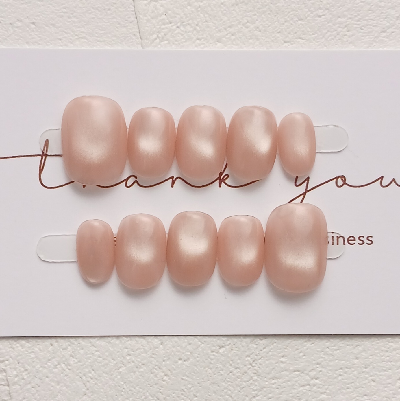 Peach nail🍑Nail tips, magnetic nails, simple nails, solid-color nails, office nails, elegant nails, mature nails, short length, very short, marbled design, for spring, summer, autumn, and winter; suitable for weddings, entrance ceremonies, graduation ceremonies, and coming-of-age ceremonies.