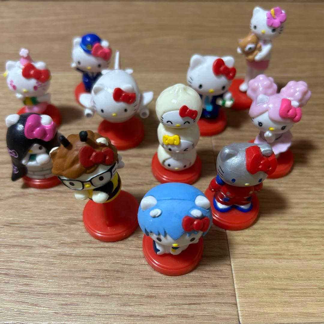 Hello Kitty Chocolate Egg Collaboration 11-Set