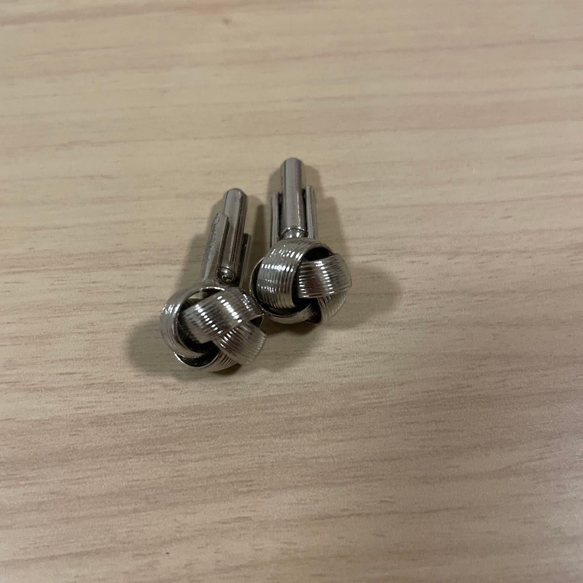 结袖扣银色结设计