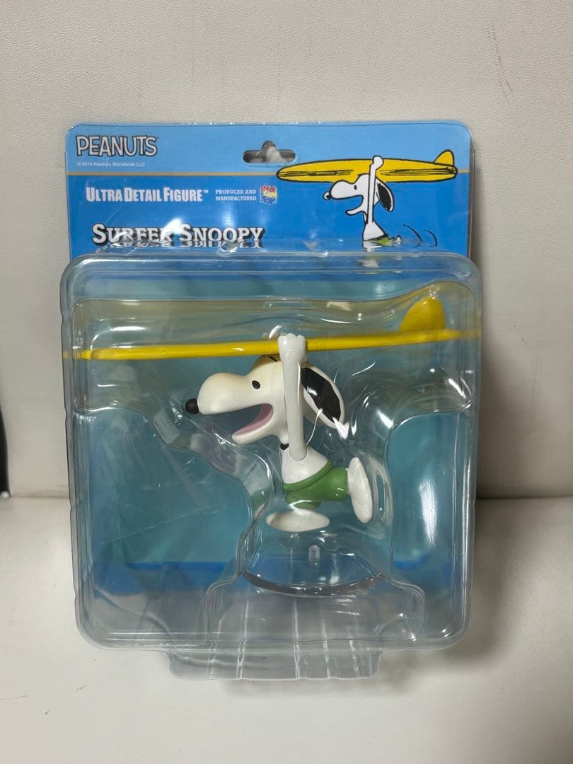 Snoopy PEANUTS SURFER Figure Surf