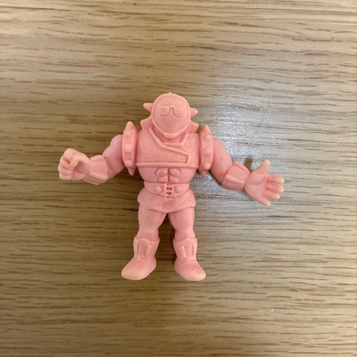 バンダイ キン肉マン キン消し パート5 No.079 マイルドマン 肌色 ペールオレンジ 当時物【複数落札 値引対応】