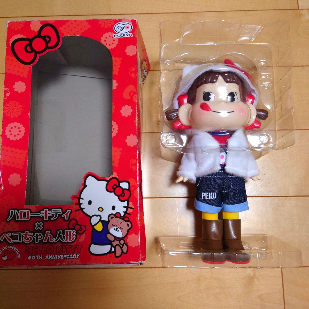 Rare Retro Hello Kitty × Pekochan Doll 40th Anniversary Fukuoka