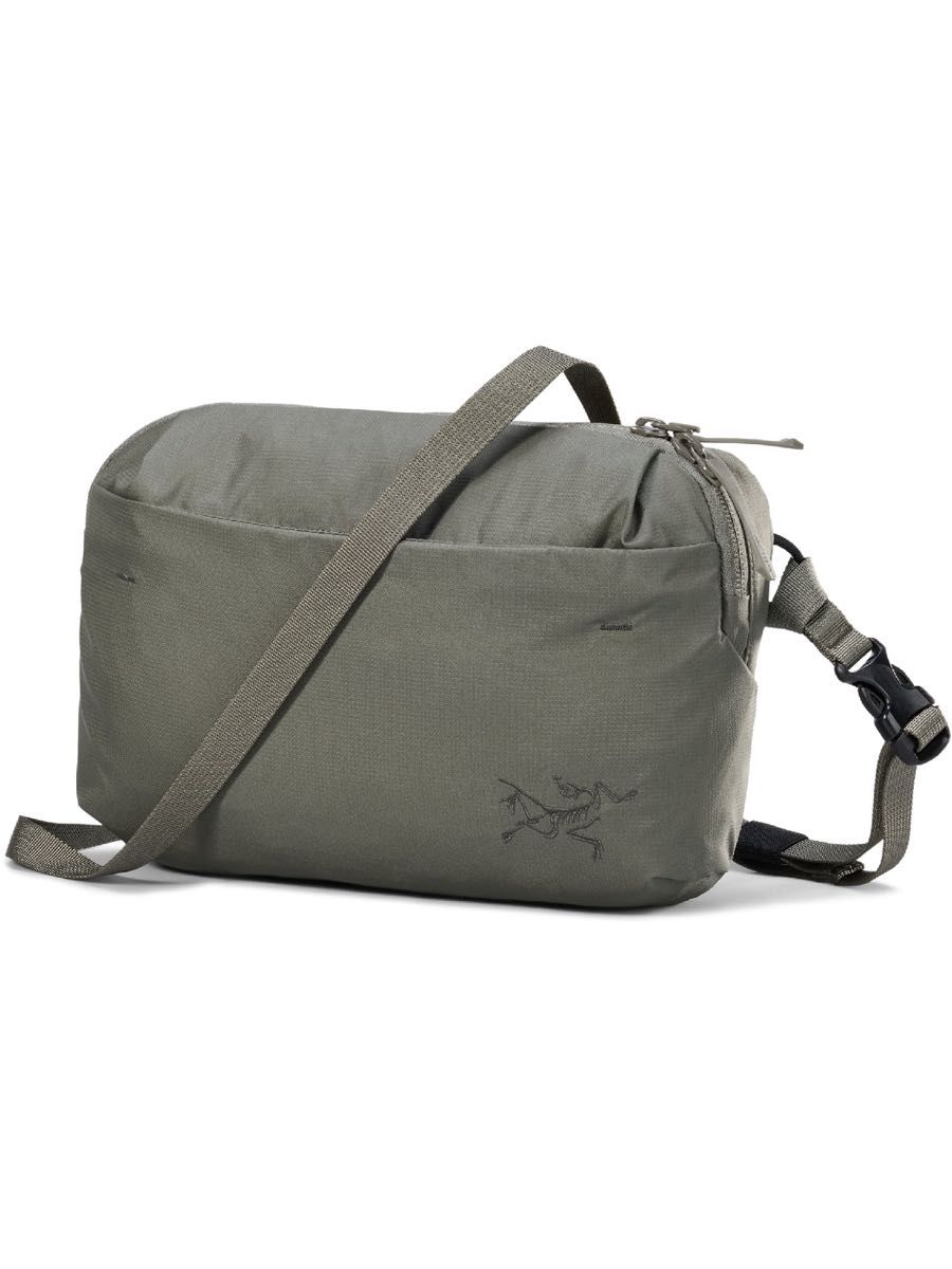 连休折扣ARC'TERYX Heliad 6L斜挎包 限定色